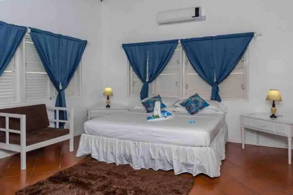 Oceandale Beachfront Villa Cap Estate